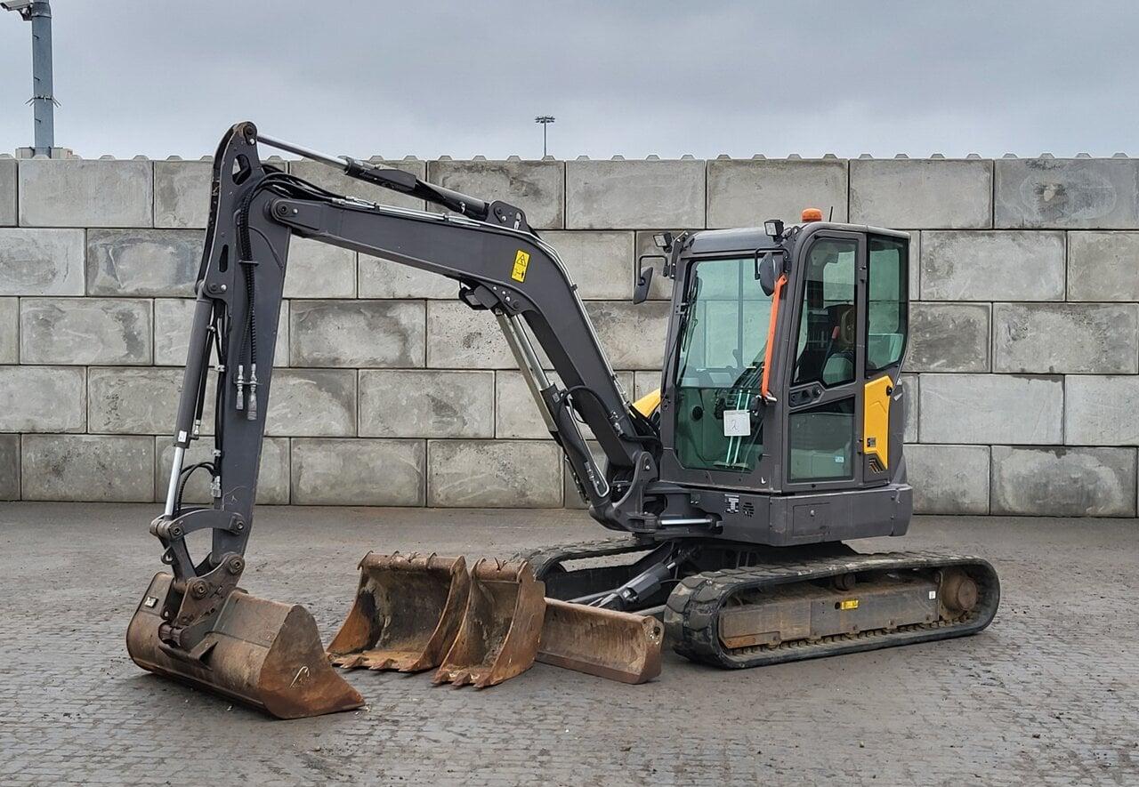 2021 Volvo ECR50F