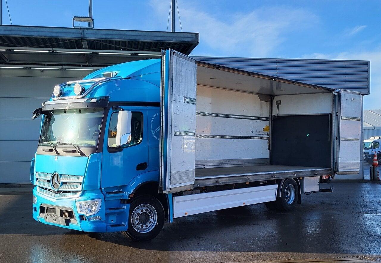 2017 Mercedes Actros 1824 Box body truck